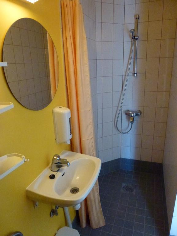 Vanalinna Boutique Hotel كوريسارِ الغرفة الصورة
