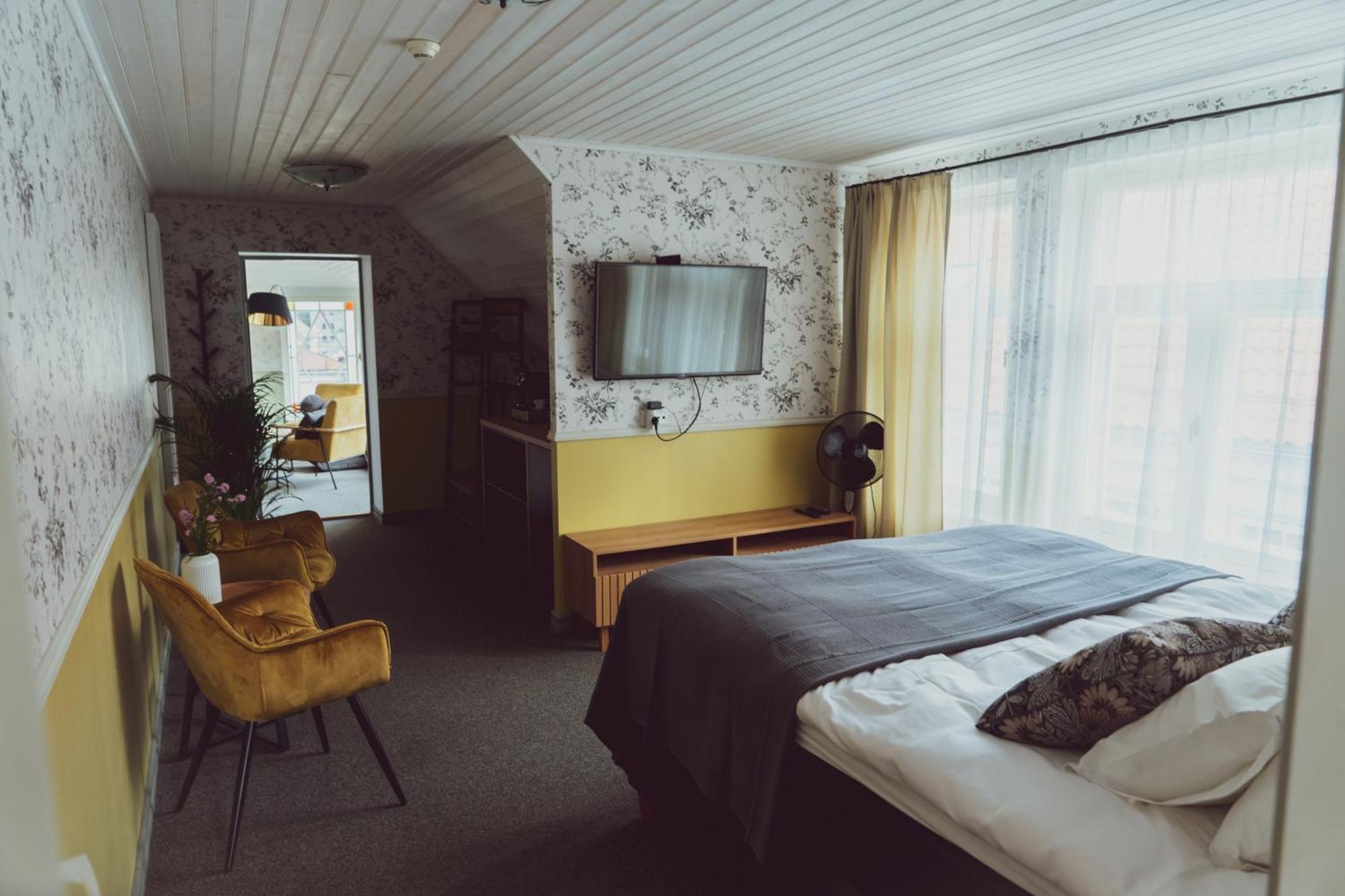 Vanalinna Boutique Hotel كوريسارِ المظهر الخارجي الصورة