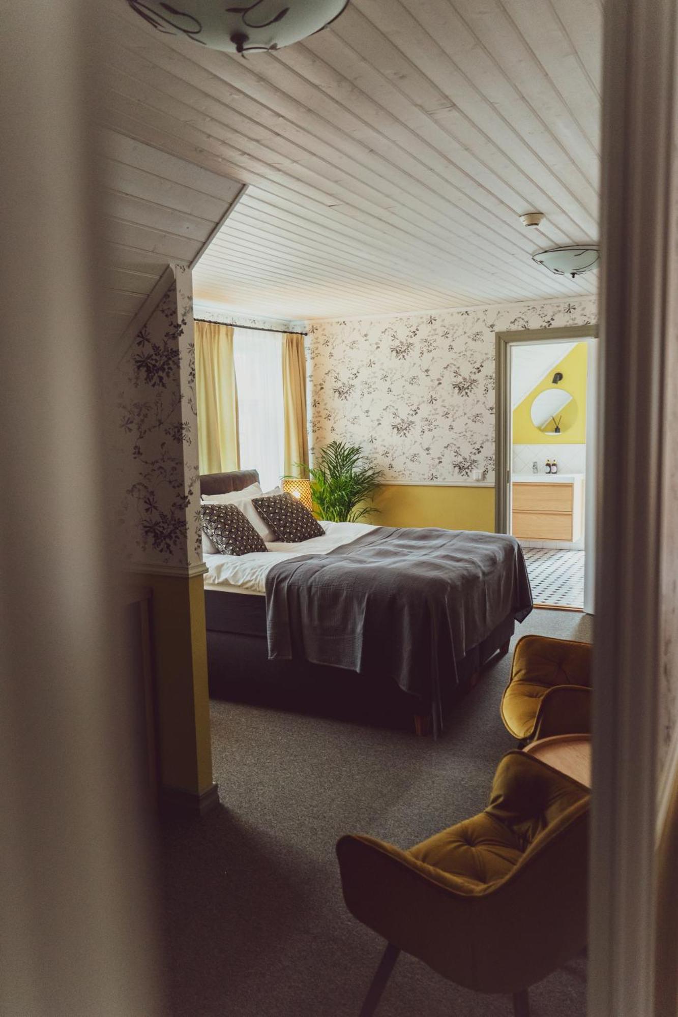Vanalinna Boutique Hotel كوريسارِ المظهر الخارجي الصورة