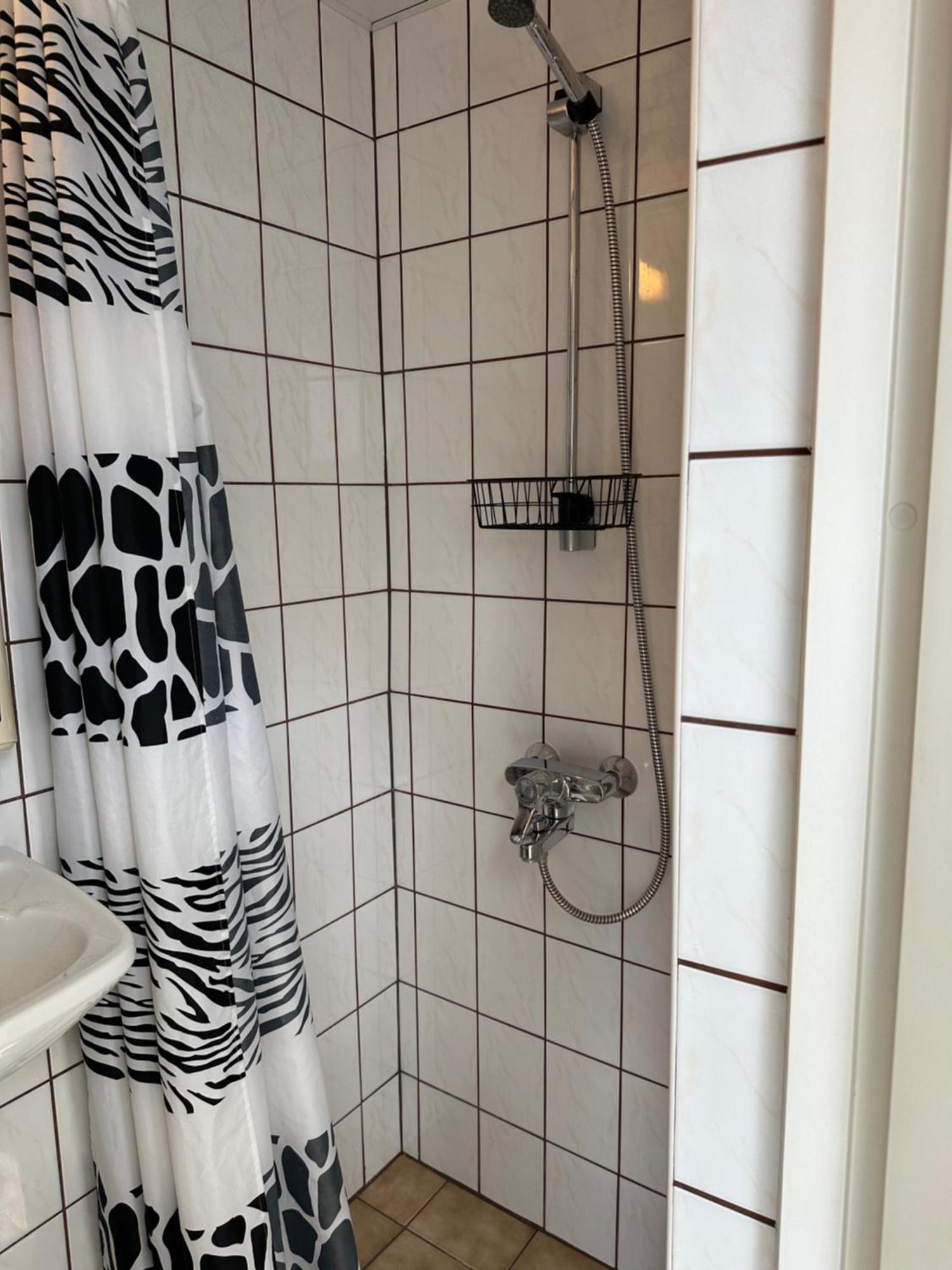 Vanalinna Boutique Hotel كوريسارِ المظهر الخارجي الصورة