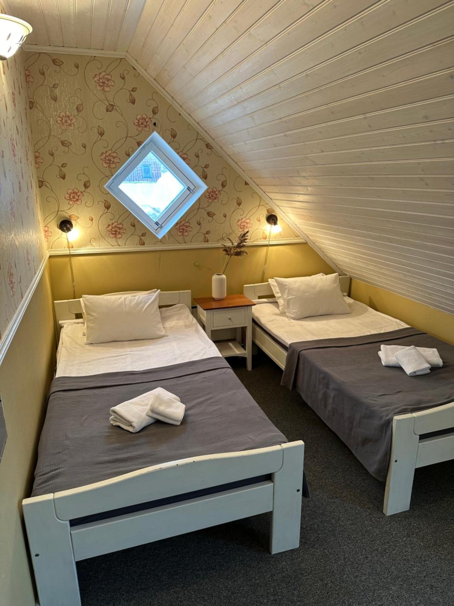 Vanalinna Boutique Hotel كوريسارِ المظهر الخارجي الصورة