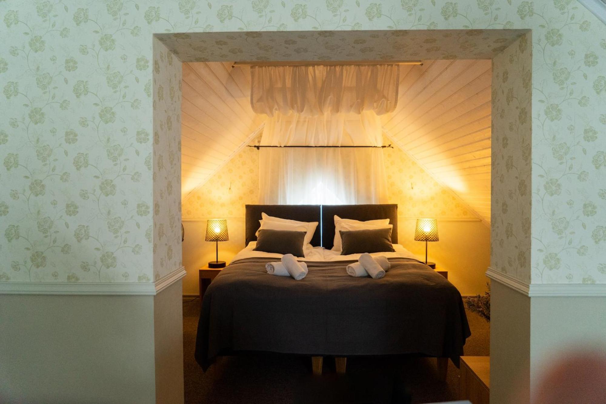 Vanalinna Boutique Hotel كوريسارِ المظهر الخارجي الصورة