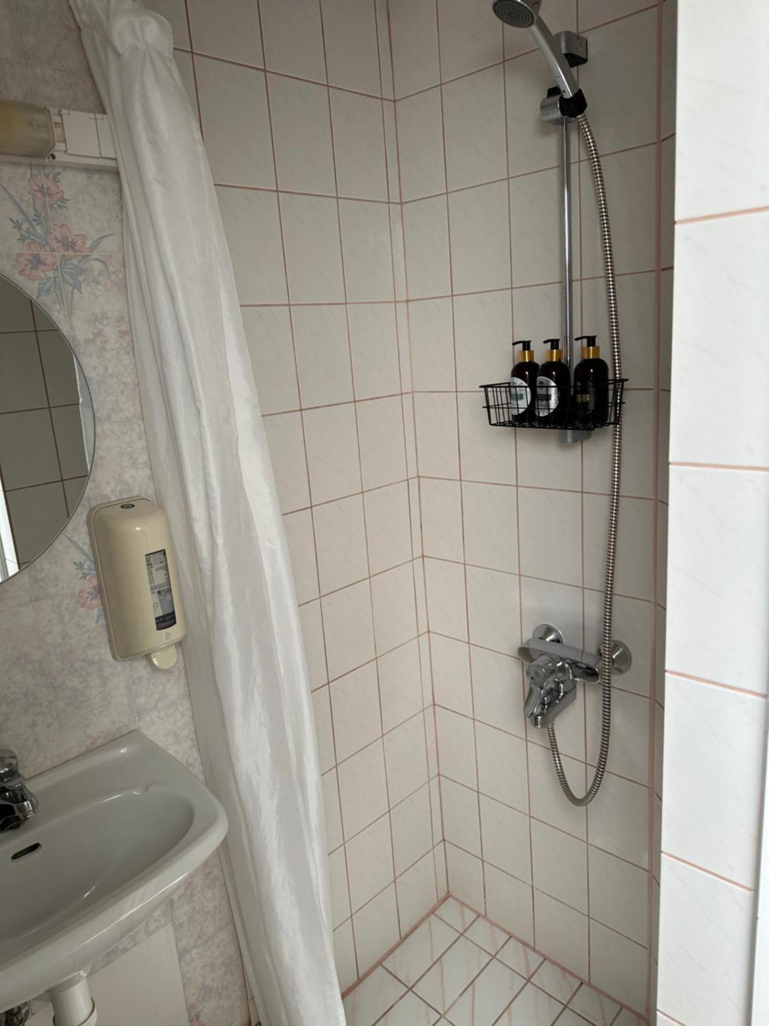 Vanalinna Boutique Hotel كوريسارِ المظهر الخارجي الصورة